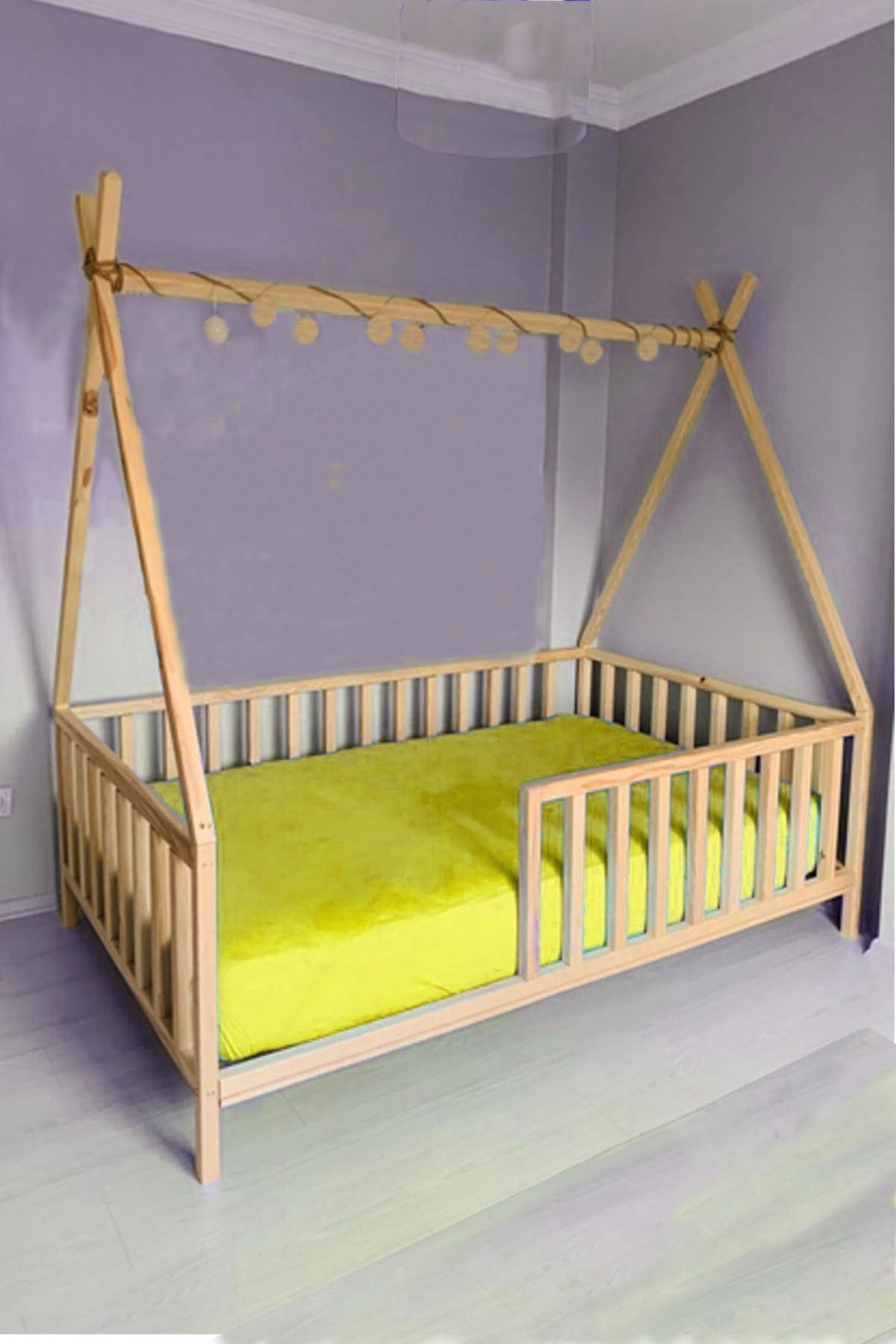 Lit Montessori pour bébés et enfants unisexe avec toit en bois naturel