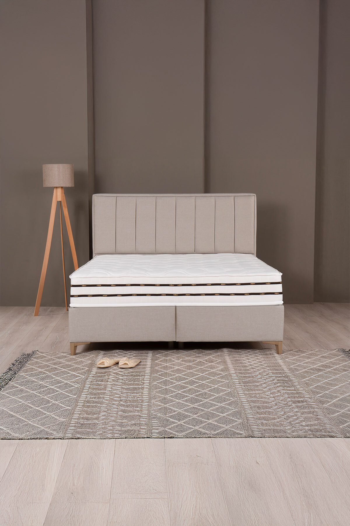 Ensemble de lit Comfort Lüks Sleepy avec sommier, tête de lit et matelas à ressorts