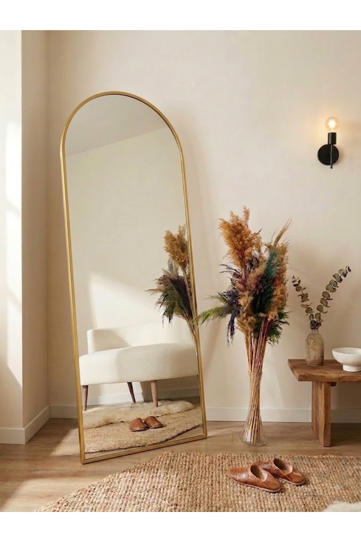 Miroir sur pied ovale démontable en métal doré 