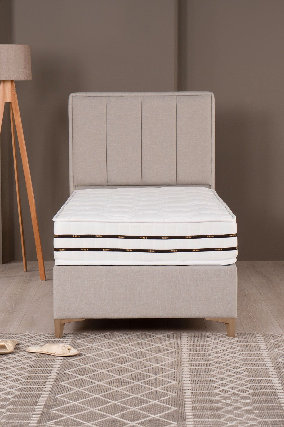 Ensemble de lit Comfort Lüks Sleepy avec sommier, tête de lit et matelas à ressorts